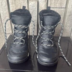SOREL Women's Black Waterproof Winter Boots NWOT